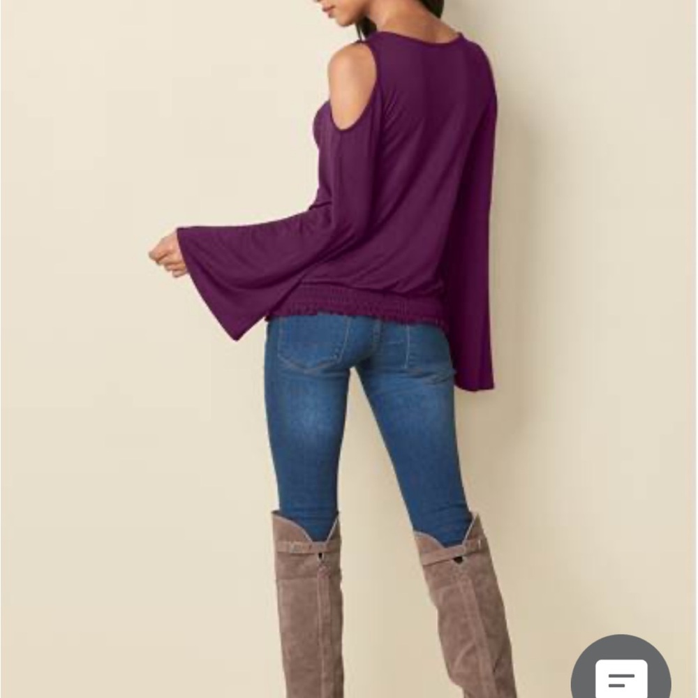 NWOT VENUS burgundy cold shoulder top size small